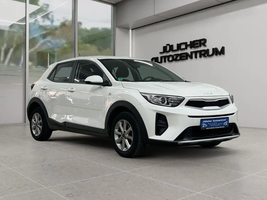 Photo 1 : Kia Stonic 2022 Essence