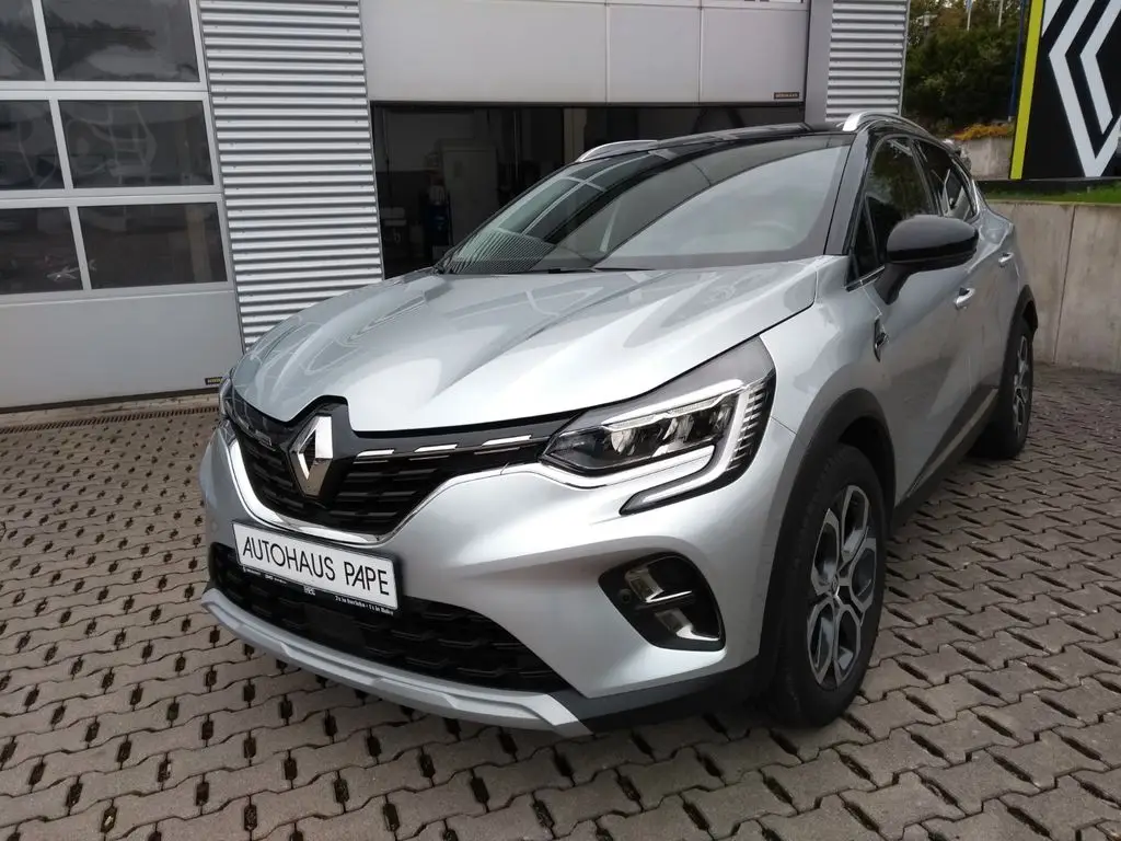 Photo 1 : Renault Captur 2022 Petrol