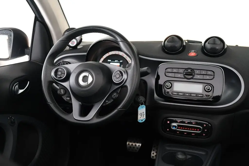 Photo 1 : Smart Fortwo 2019 Petrol