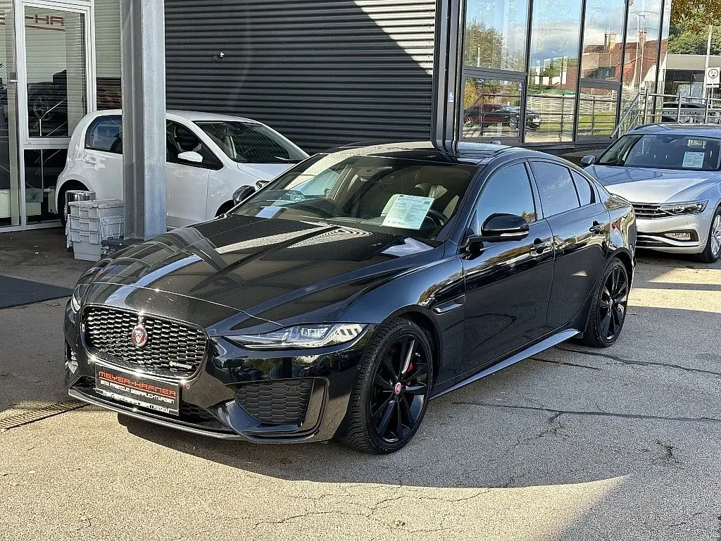 Photo 1 : Jaguar Xe 2023 Petrol