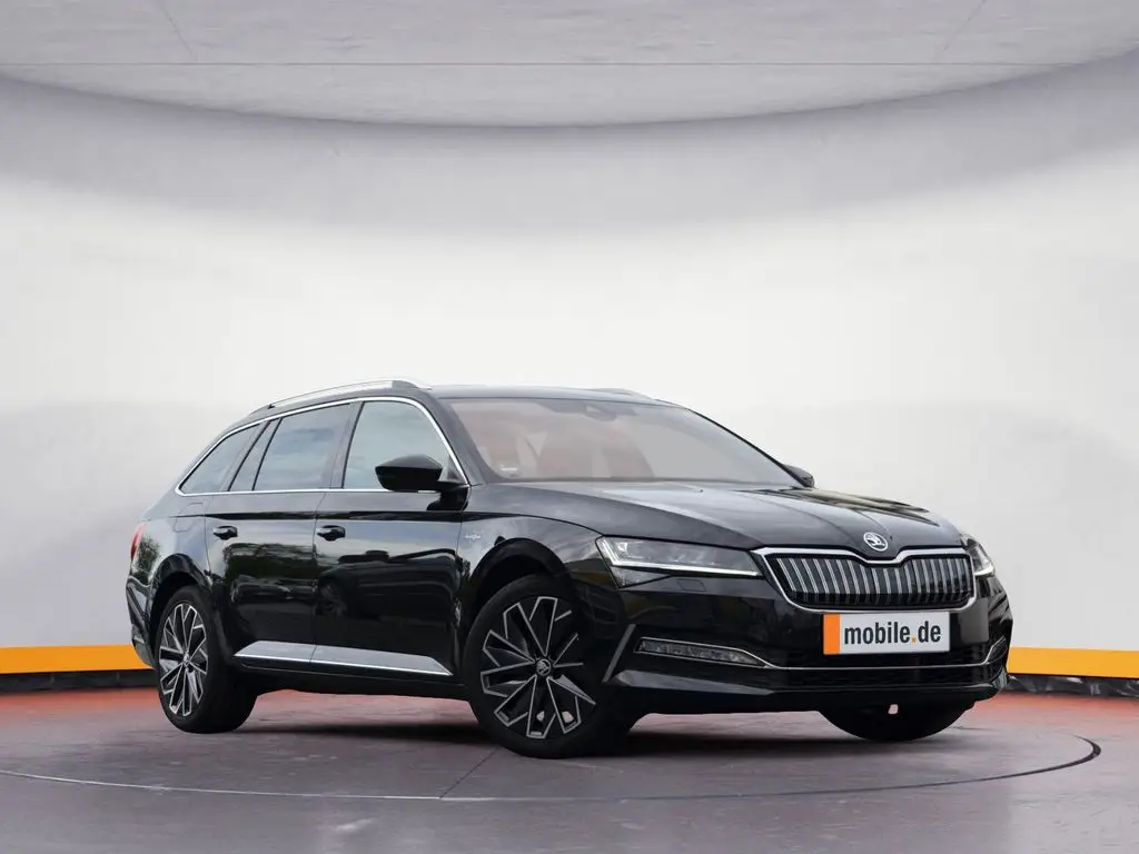 Photo 1 : Skoda Superb 2021 Hybride