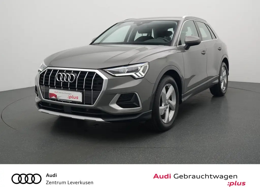 Photo 1 : Audi Q3 2019 Essence