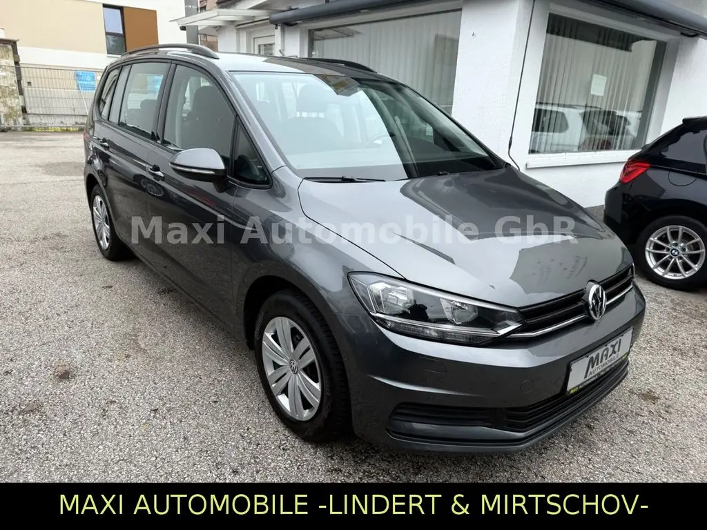 Photo 1 : Volkswagen Touran 2016 Petrol