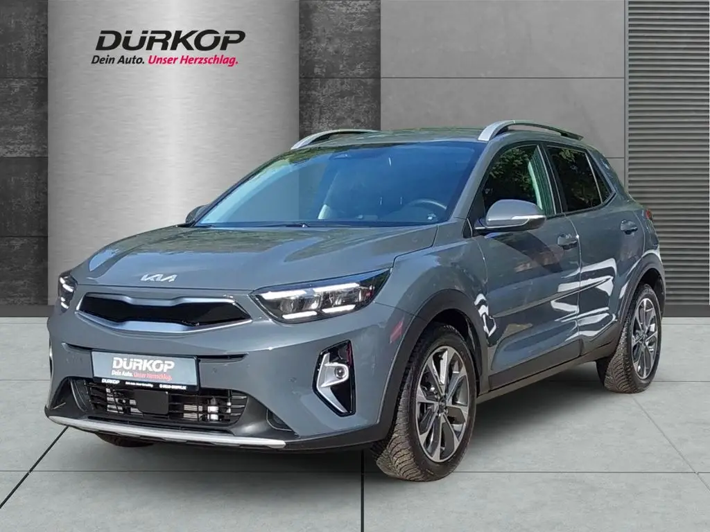 Photo 1 : Kia Stonic 2023 Petrol