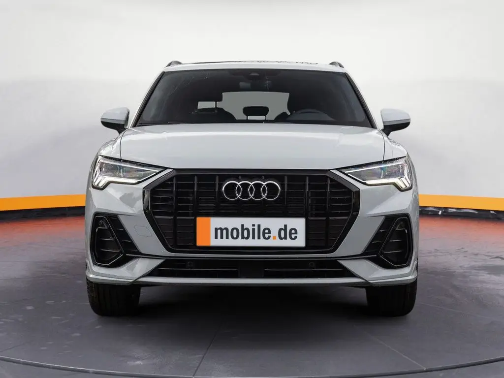 Photo 1 : Audi Q3 2024 Essence