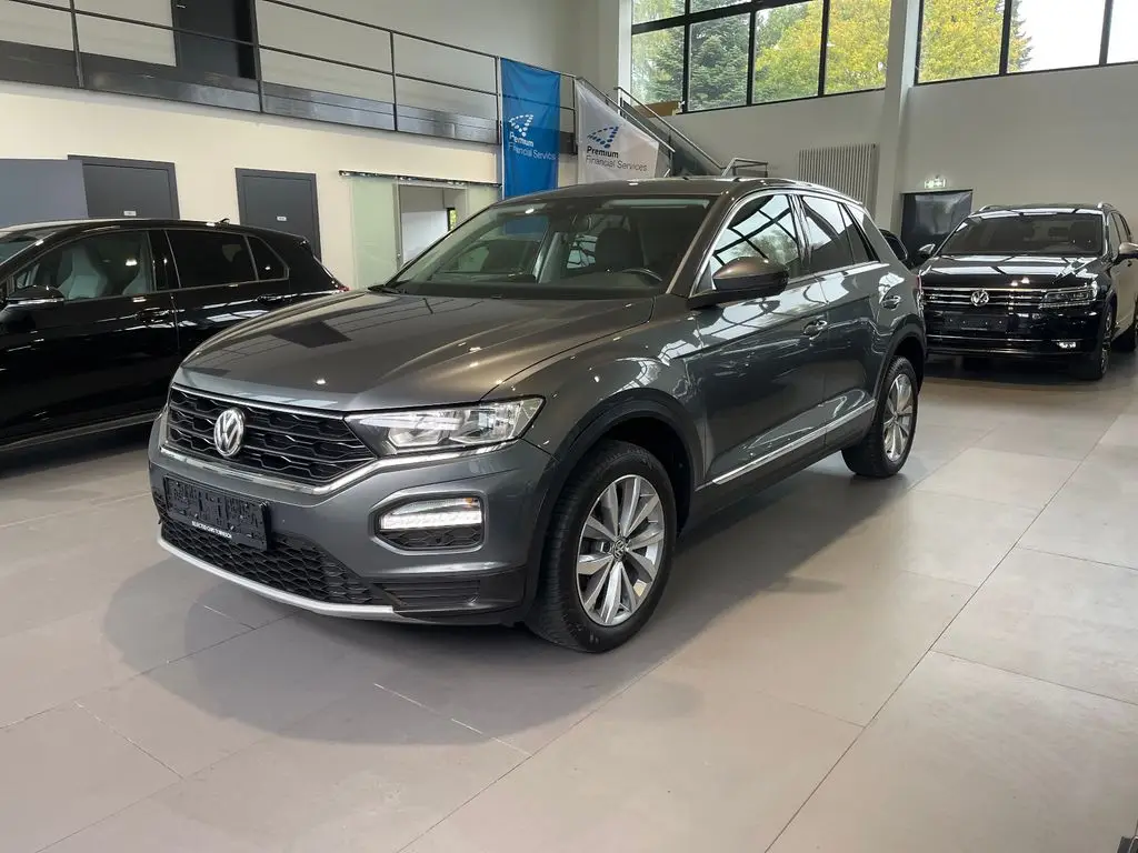 Photo 1 : Volkswagen T-roc 2020 Petrol