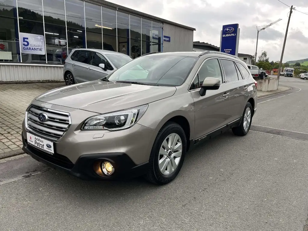 Photo 1 : Subaru Outback 2018 Petrol