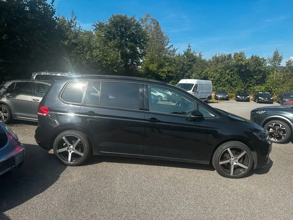 Photo 1 : Volkswagen Touran 2016 Diesel