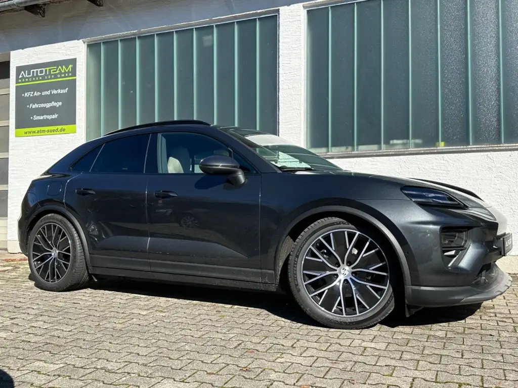 Photo 1 : Porsche Macan 2024 Non renseigné