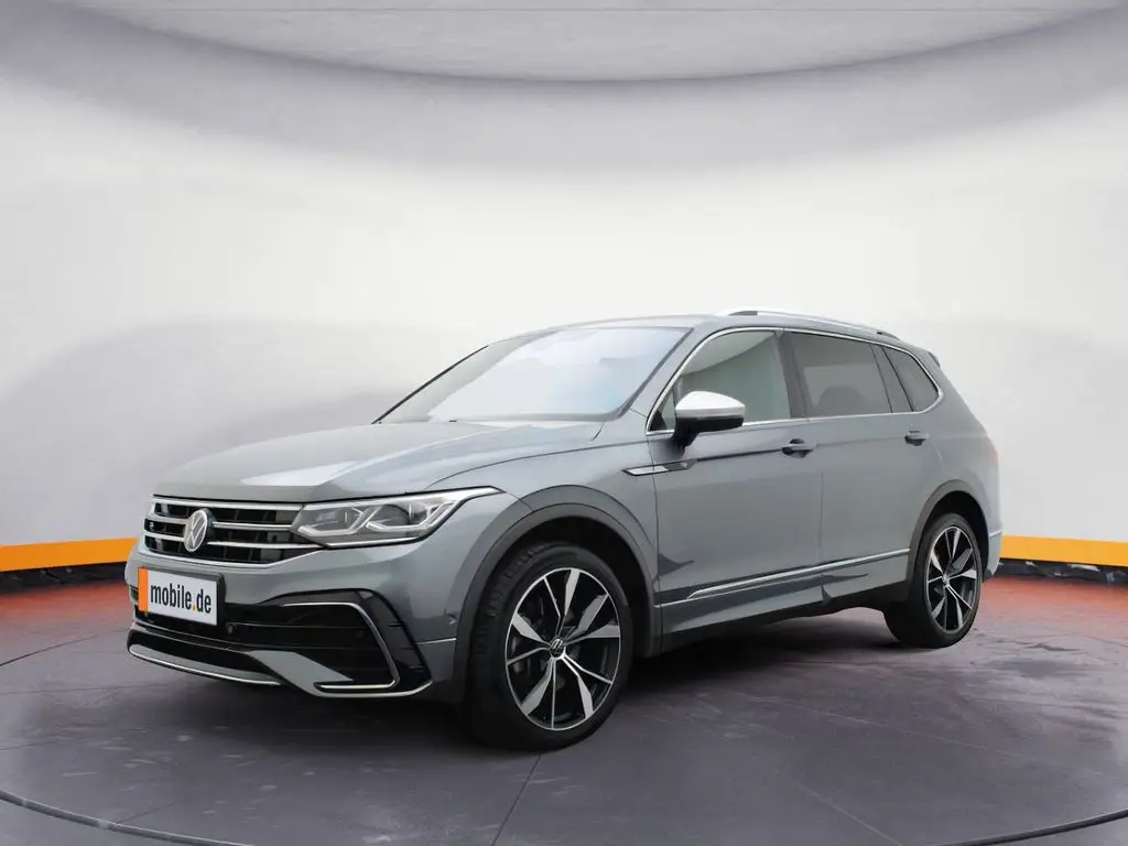 Photo 1 : Volkswagen Tiguan 2024 Essence