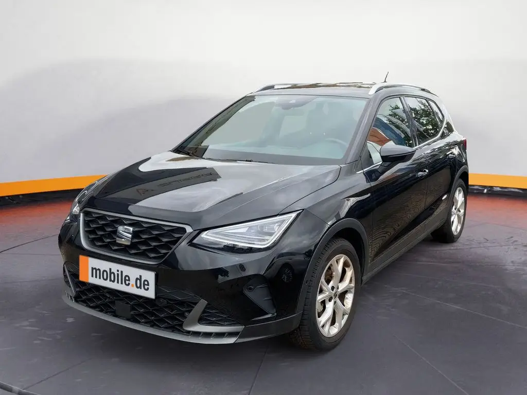 Photo 1 : Seat Arona 2023 Petrol