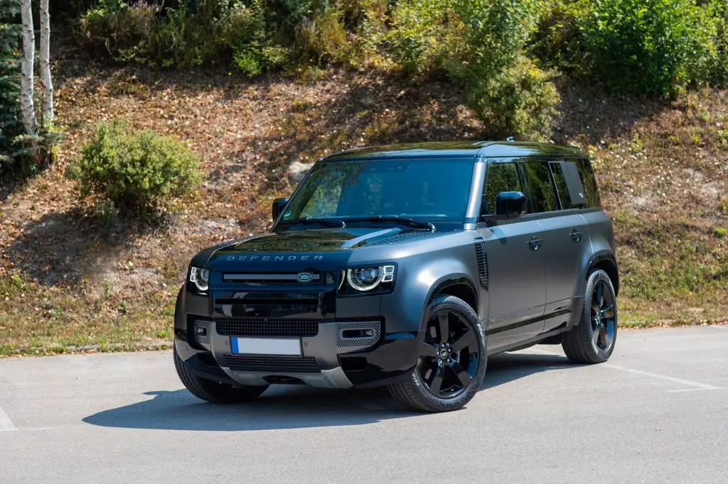 Photo 1 : Land Rover Defender 2023 Petrol