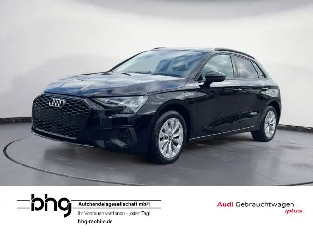 Photo 1 : Audi A3 2021 Hybride