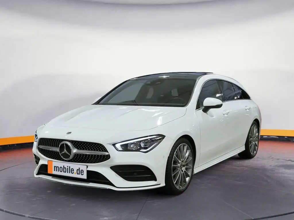 Photo 1 : Mercedes-benz Classe Cla 2023 Essence