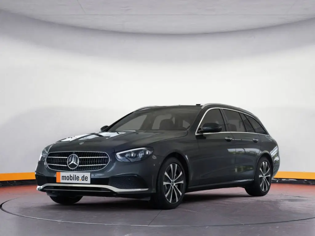 Photo 1 : Mercedes-benz Classe E 2023 Hybride