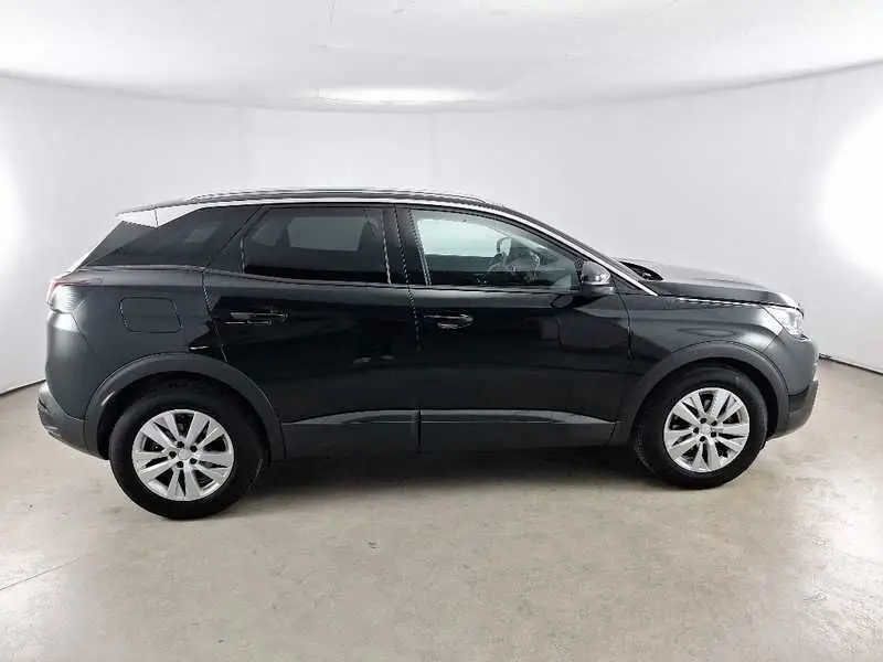 Photo 1 : Peugeot 3008 2019 Diesel