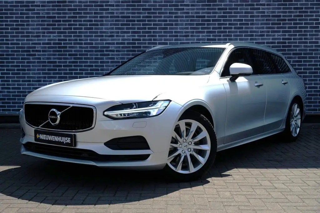 Photo 1 : Volvo V90 2019 Essence