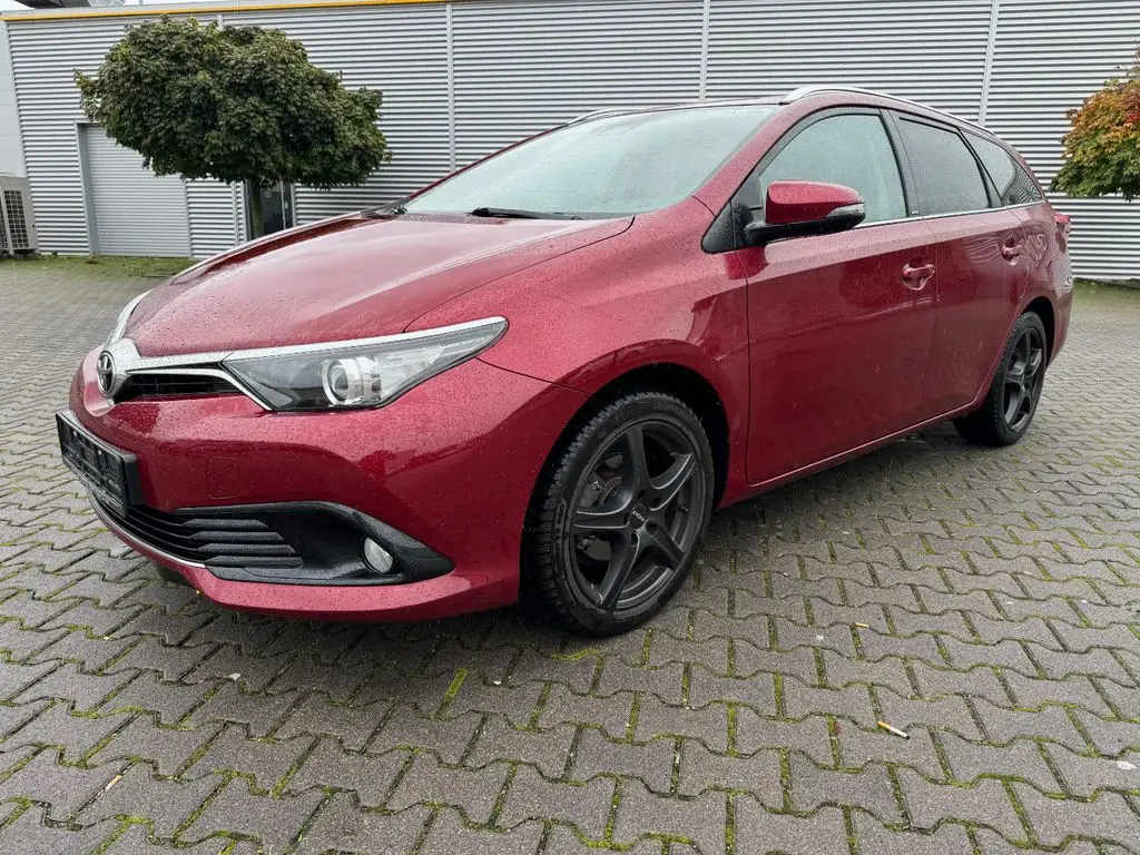 Photo 1 : Toyota Auris 2018 Essence