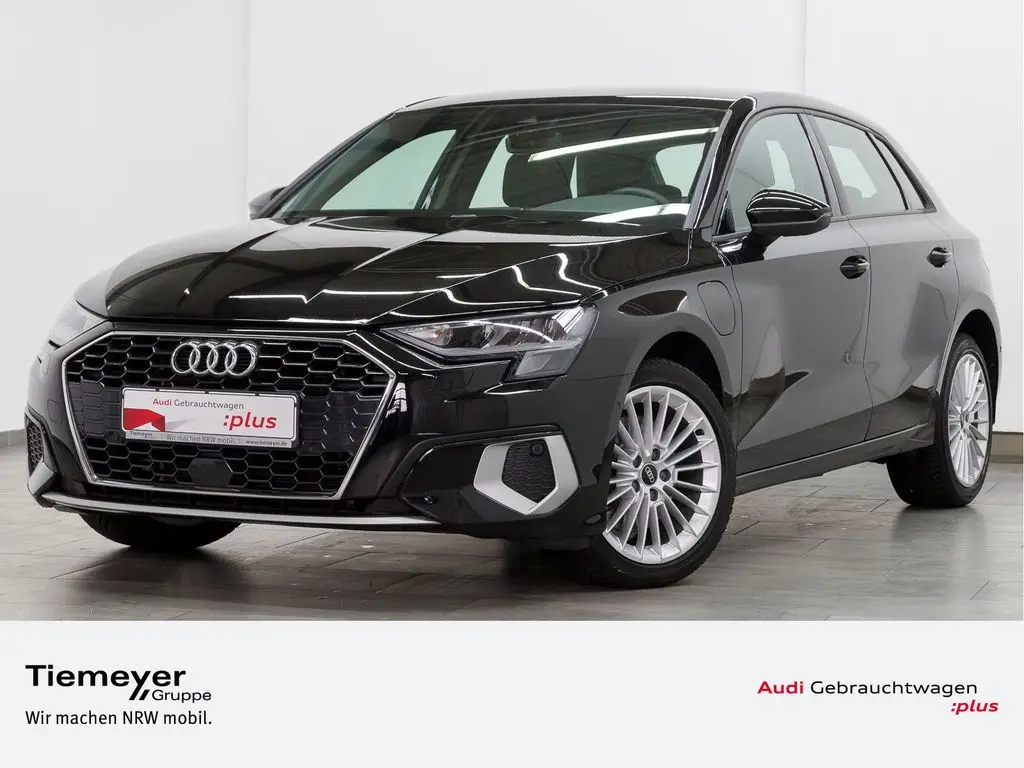 Photo 1 : Audi A3 2022 Hybride