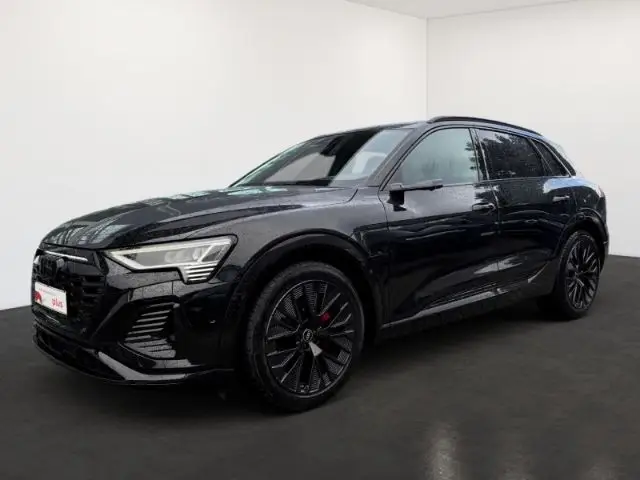 Photo 1 : Audi Q8 2023 Non renseigné