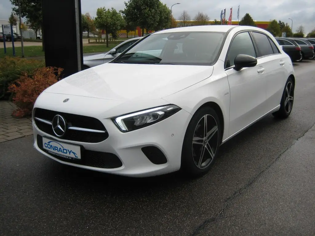 Photo 1 : Mercedes-benz Classe A 2020 Petrol