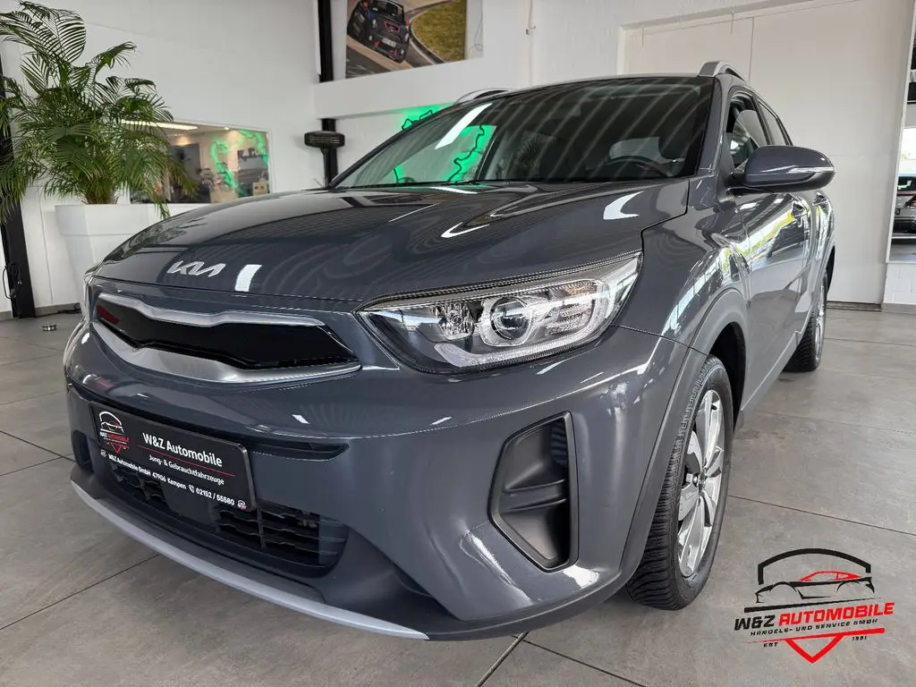 Photo 1 : Kia Stonic 2022 Petrol