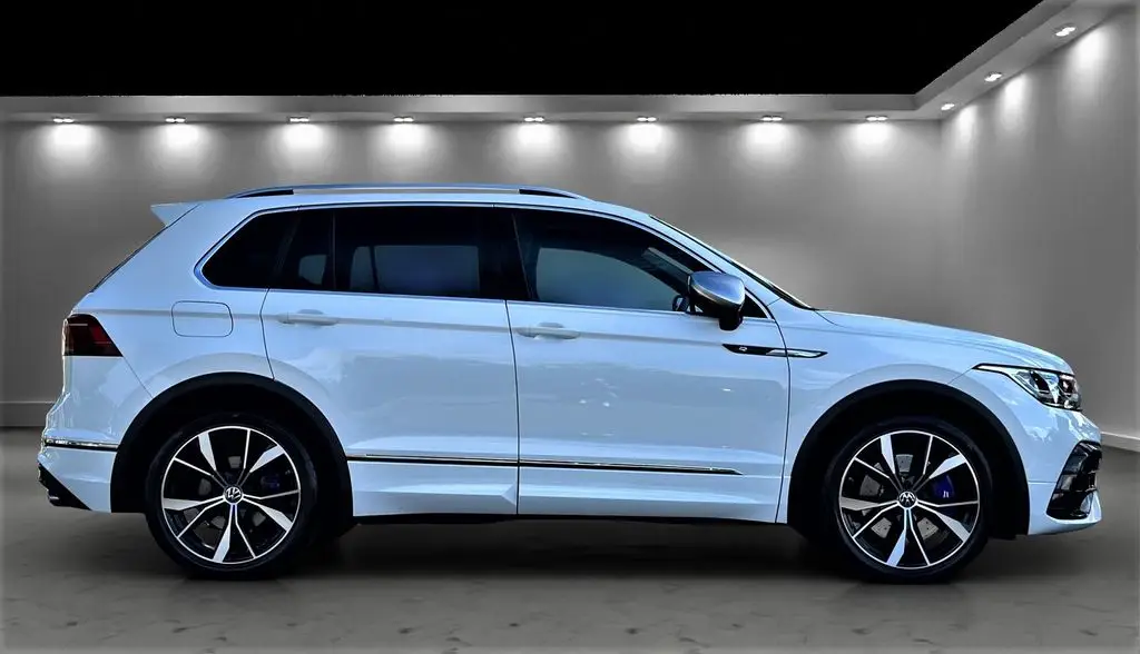 Photo 1 : Volkswagen Tiguan 2021 Essence