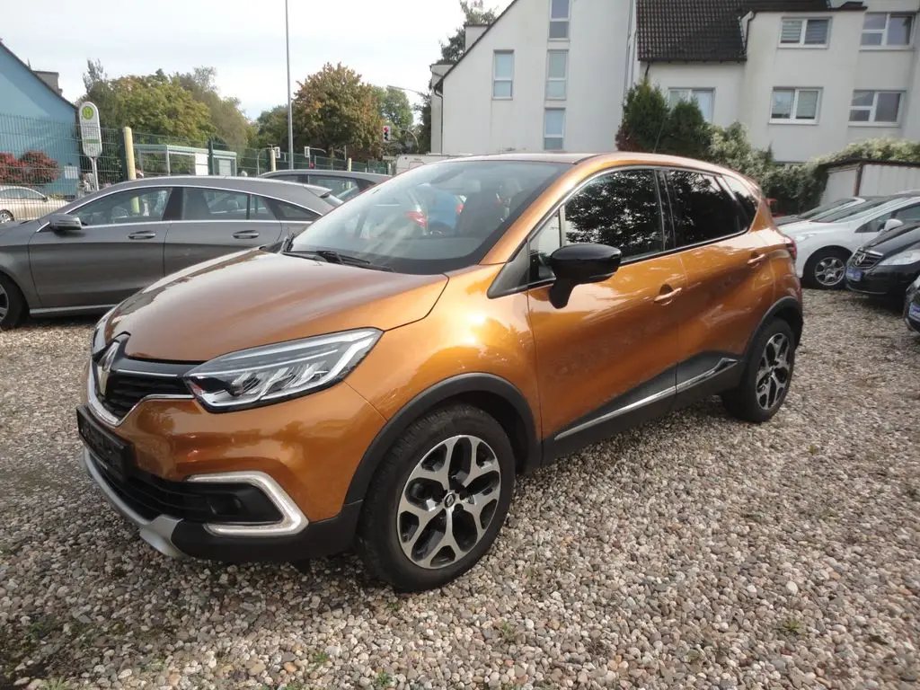 Photo 1 : Renault Captur 2017 Essence