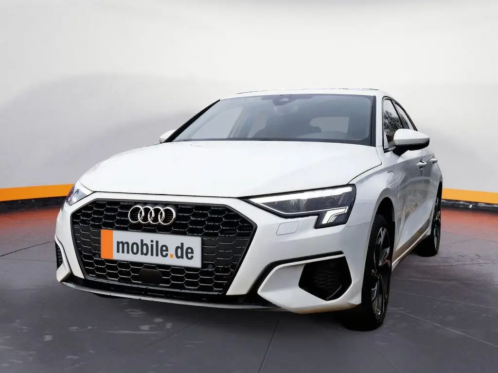 Photo 1 : Audi A3 2024 Hybrid