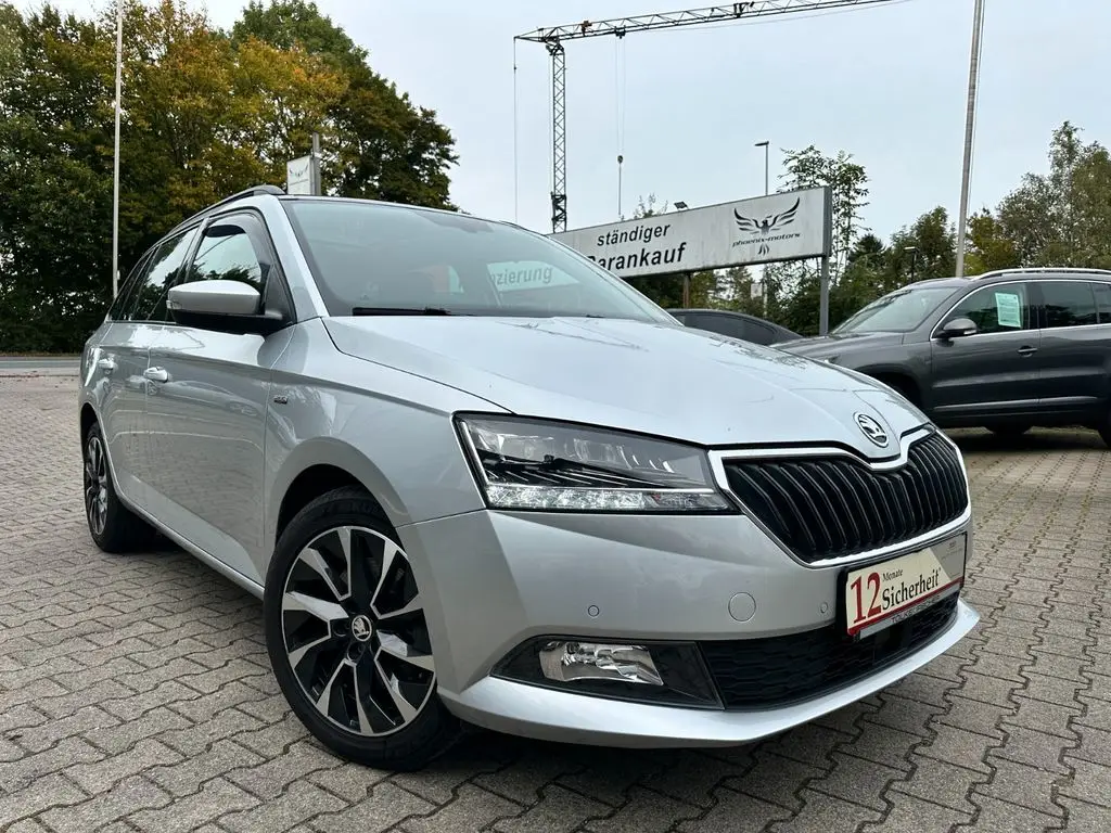 Photo 1 : Skoda Fabia 2020 Petrol