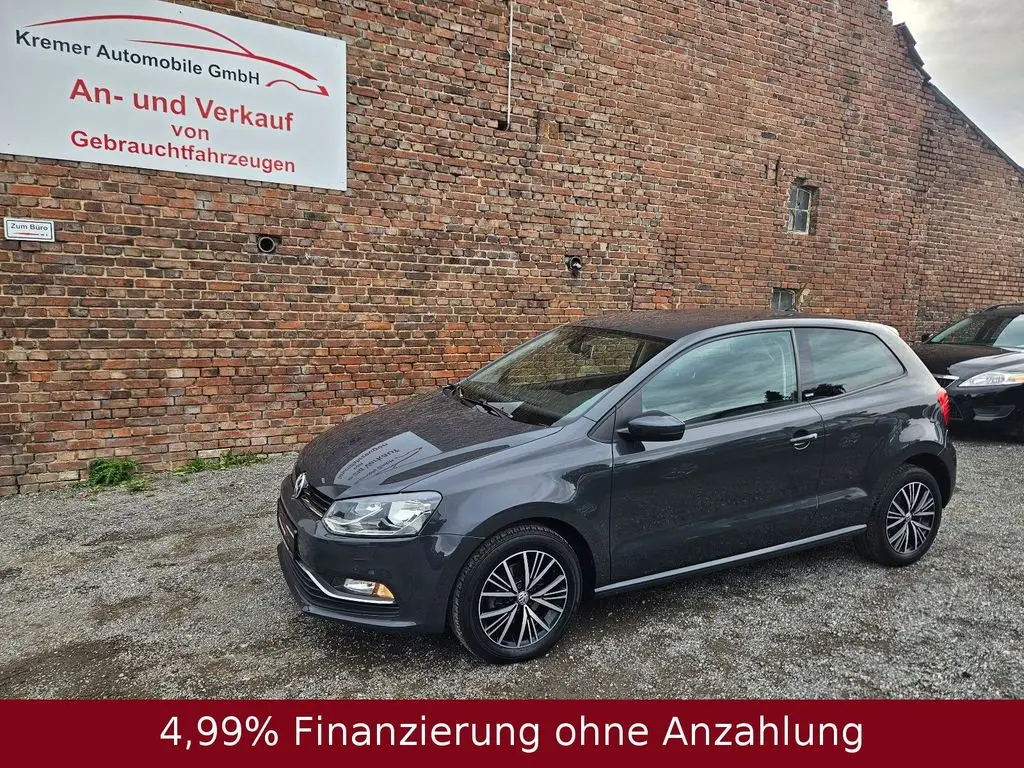 Photo 1 : Volkswagen Polo 2017 Petrol