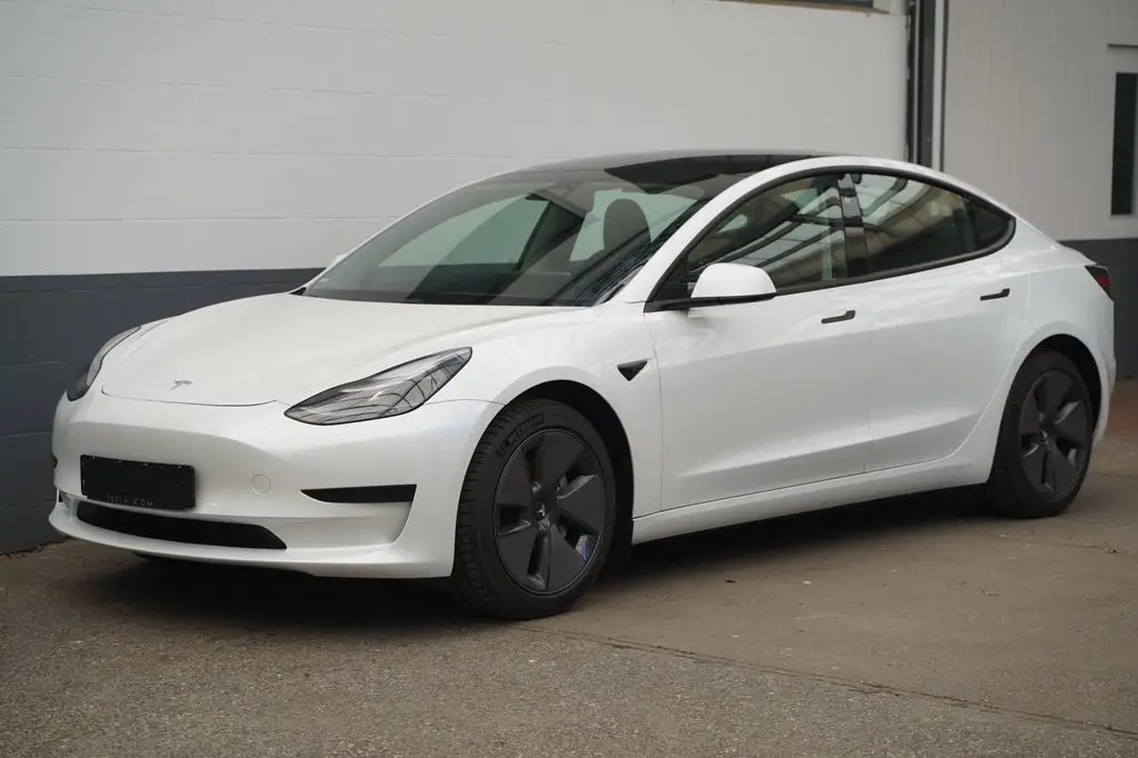 Photo 1 : Tesla Model 3 2021 Non renseigné