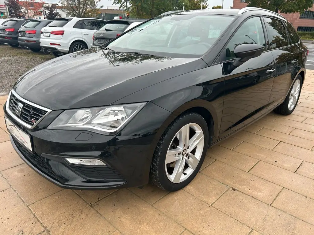 Photo 1 : Seat Leon 2017 Petrol