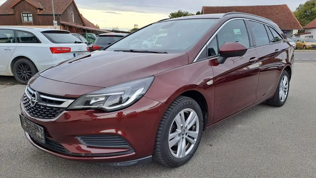 Photo 1 : Opel Astra 2018 Petrol