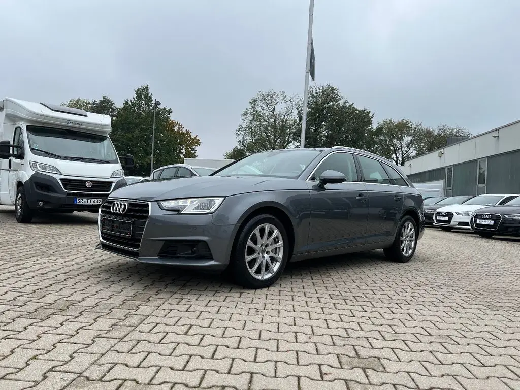 Photo 1 : Audi A4 2019 Diesel