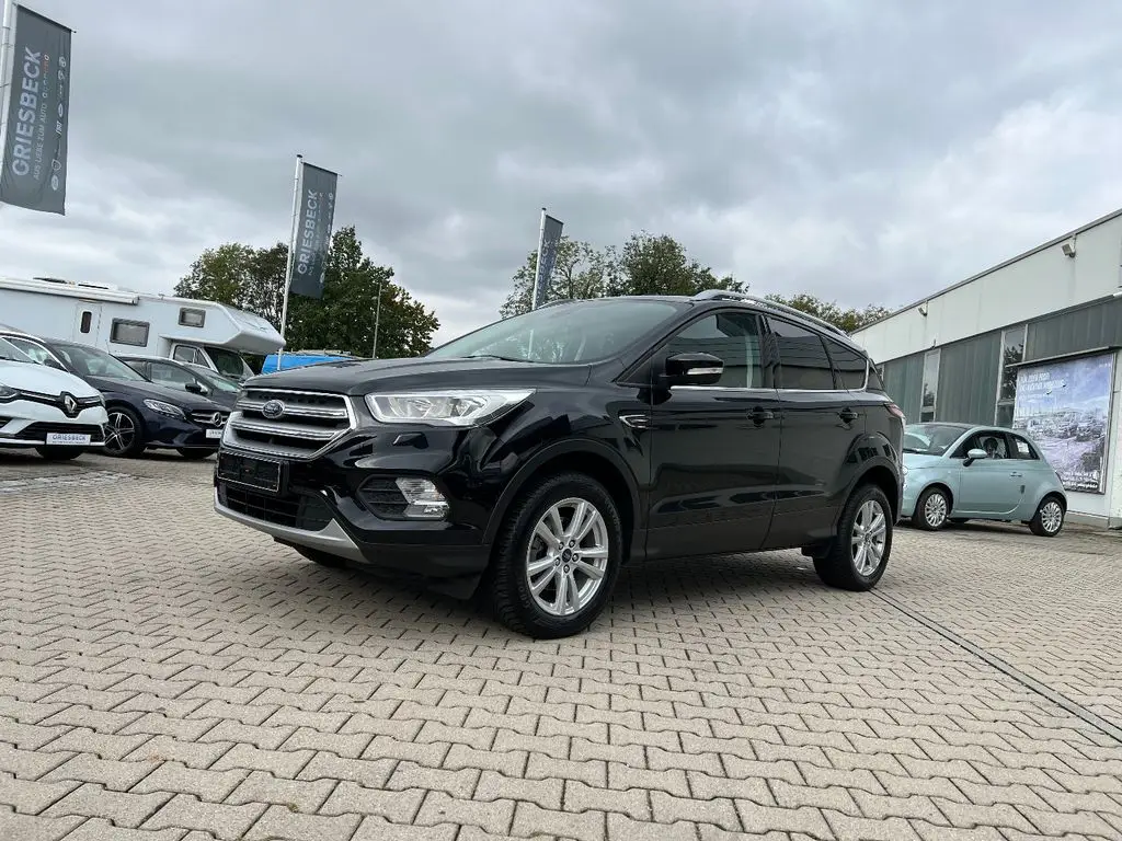 Photo 1 : Ford Kuga 2019 Petrol