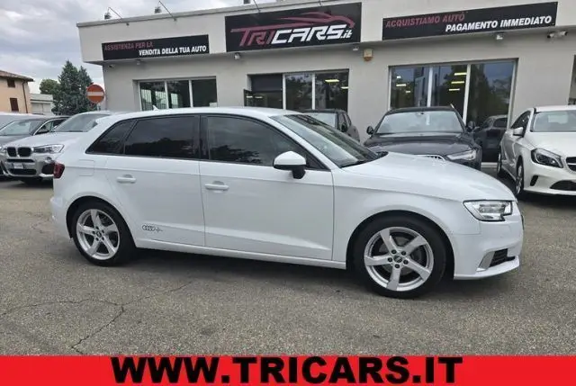 Photo 1 : Audi A3 2017 Diesel