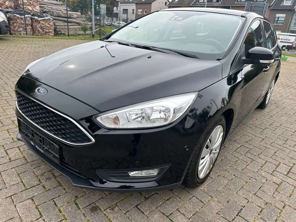 Photo 1 : Ford Focus 2018 Diesel