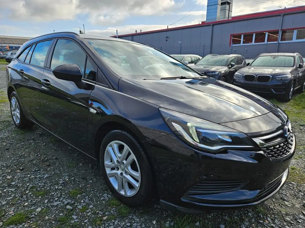 Photo 1 : Opel Astra 2019 Diesel