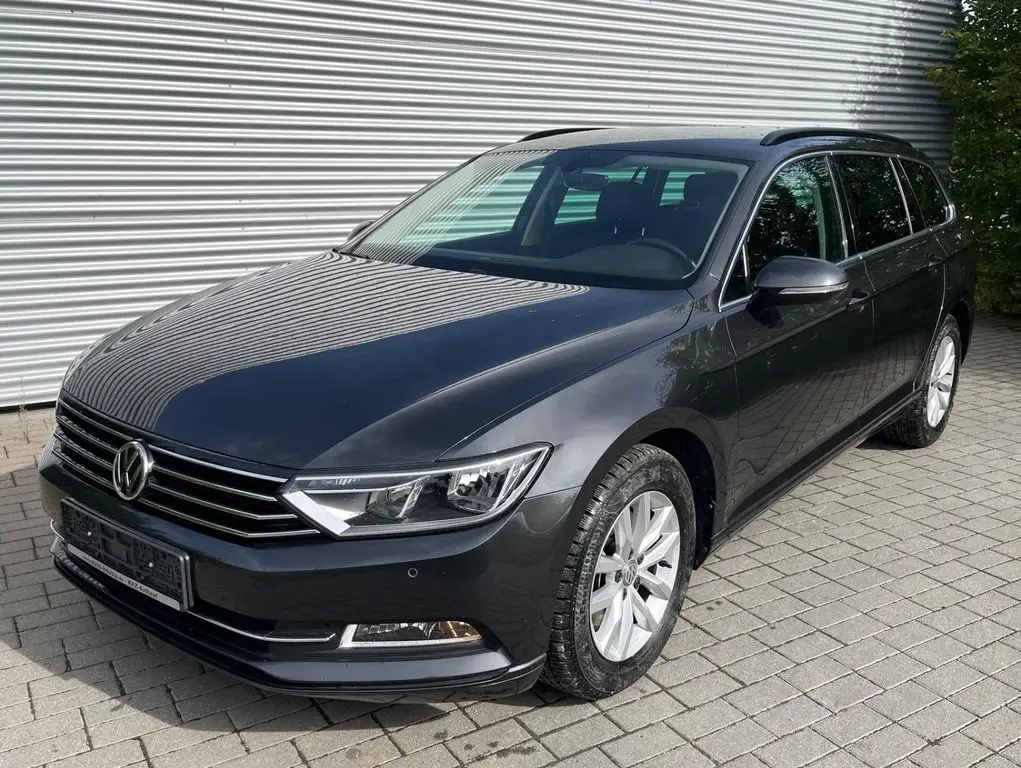 Photo 1 : Volkswagen Passat 2019 Diesel