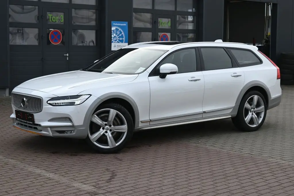 Photo 1 : Volvo V90 2018 Diesel