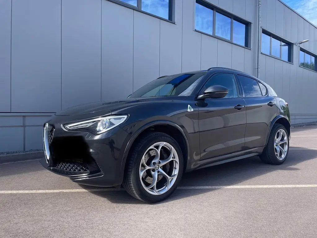 Photo 1 : Alfa Romeo Stelvio 2020 Essence