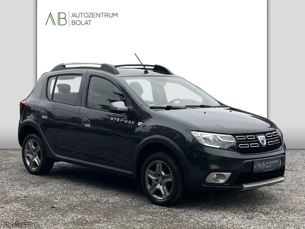 Photo 1 : Dacia Sandero 2019 Petrol