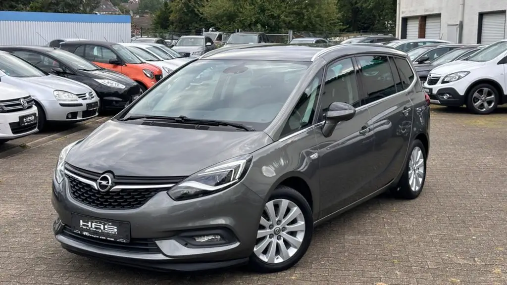 Photo 1 : Opel Zafira 2017 Diesel