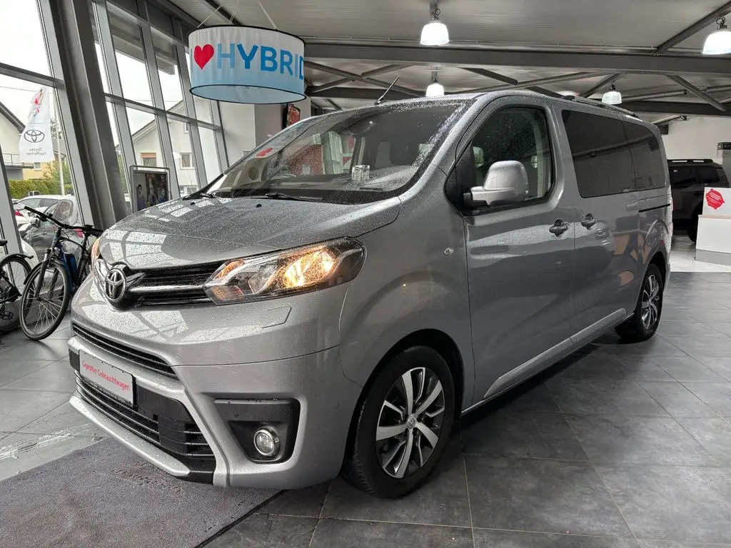 Photo 1 : Toyota Proace 2020 Diesel