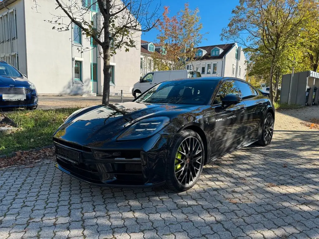 Photo 1 : Porsche Panamera 2024 Hybrid