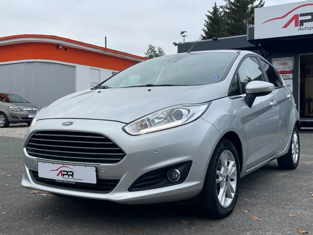 Photo 1 : Ford Fiesta 2017 Petrol