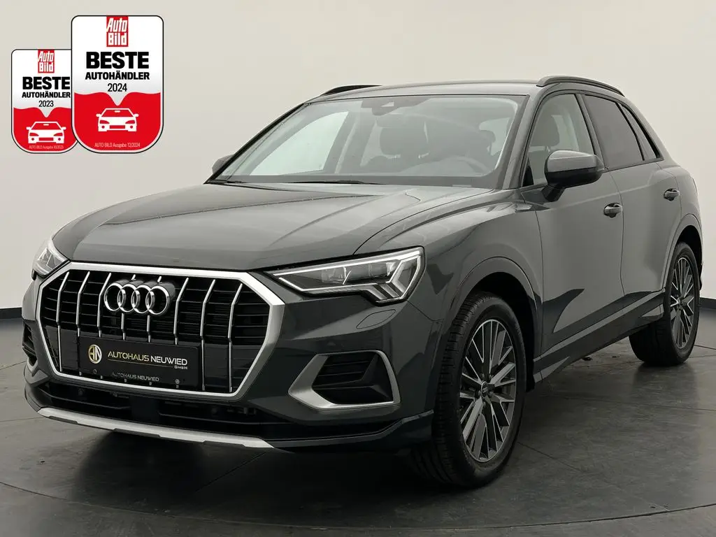 Photo 1 : Audi Q3 2024 Essence