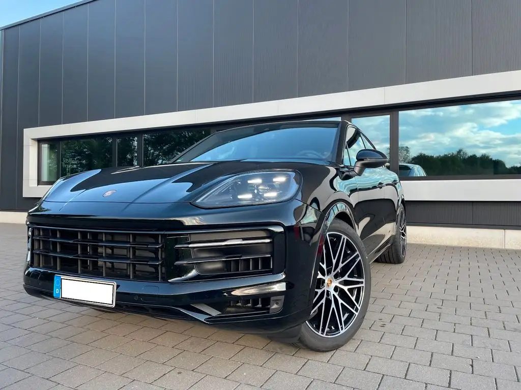 Photo 1 : Porsche Cayenne 2024 Essence