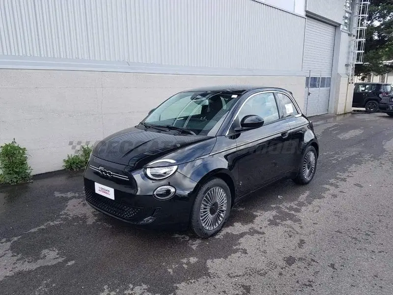 Photo 1 : Fiat 500 2024 Non renseigné